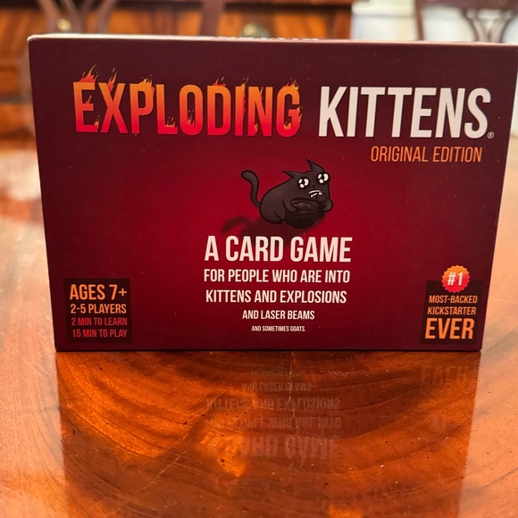 EXPLODING KITTENS - Original Edition Party Game - Picture 1 of 6